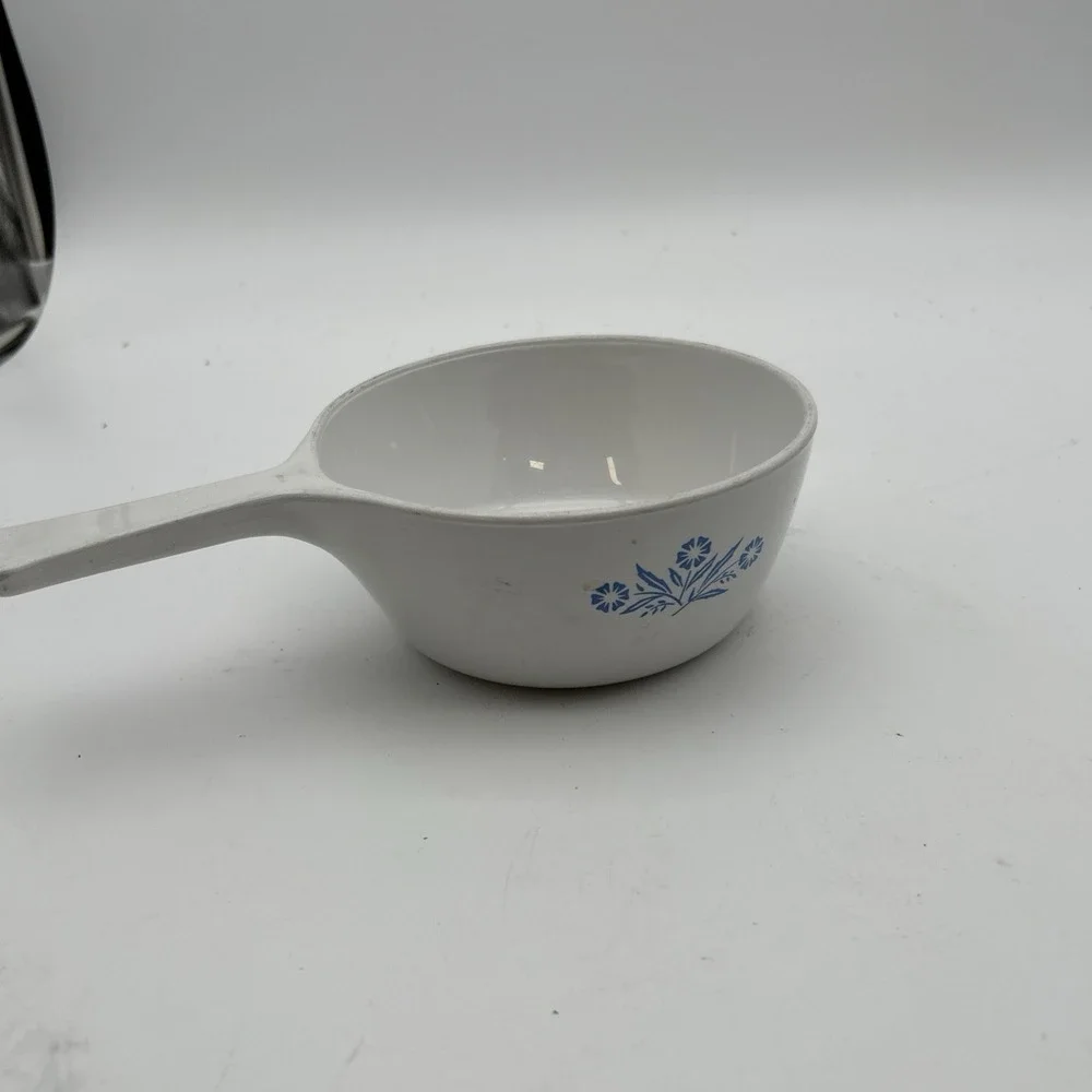 Corning Ware Blue Cornflower P-82-B Sauce Pan/Skillet NoLid 1.5 Pint 1972-79 VTG